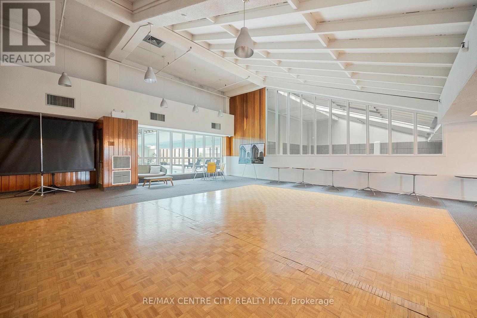 2108 - 389 Dundas Street E, London East (East K), ON - Indoor Photo Showing Other Room