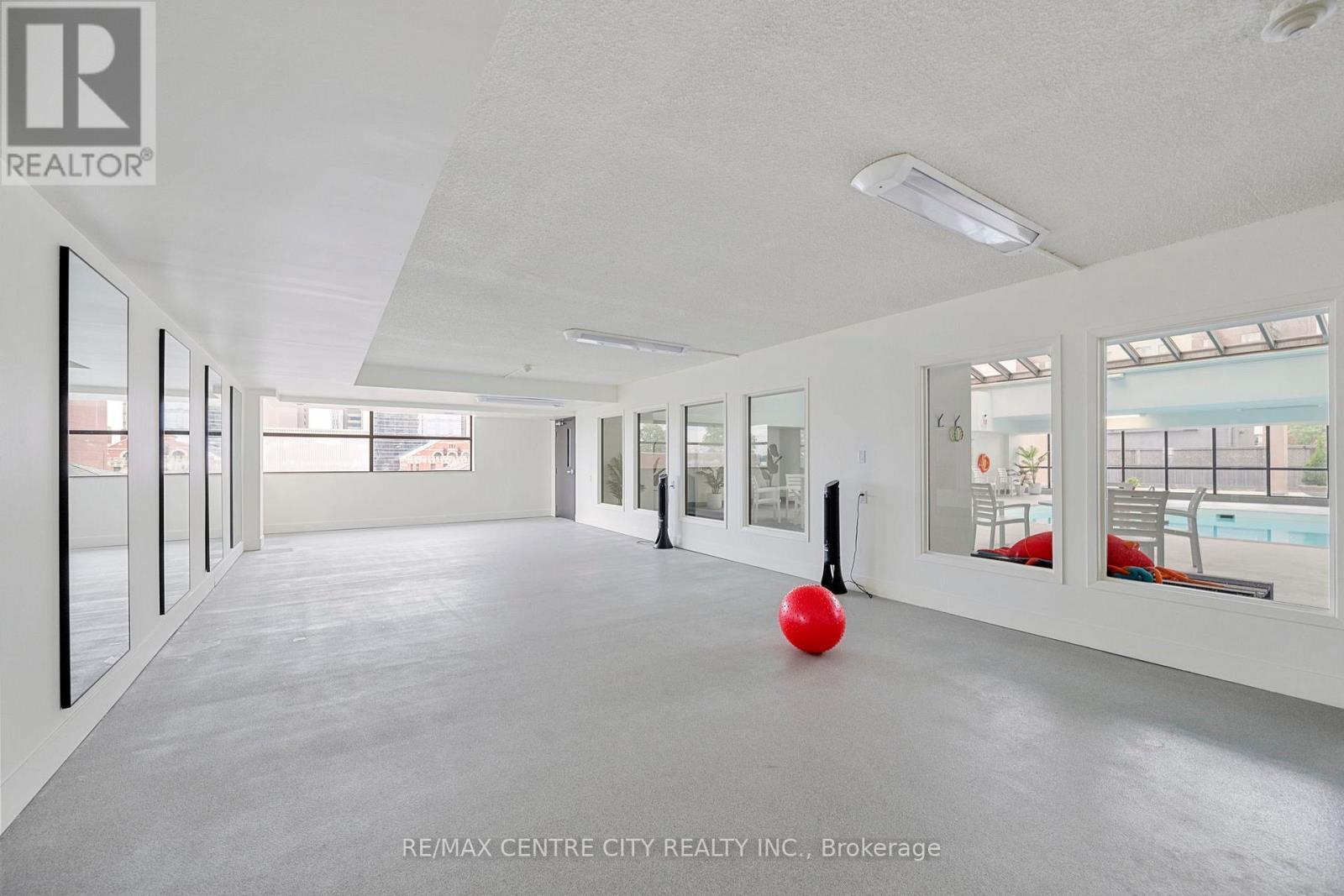 2108 - 389 Dundas Street E, London East (East K), ON - Indoor Photo Showing Other Room