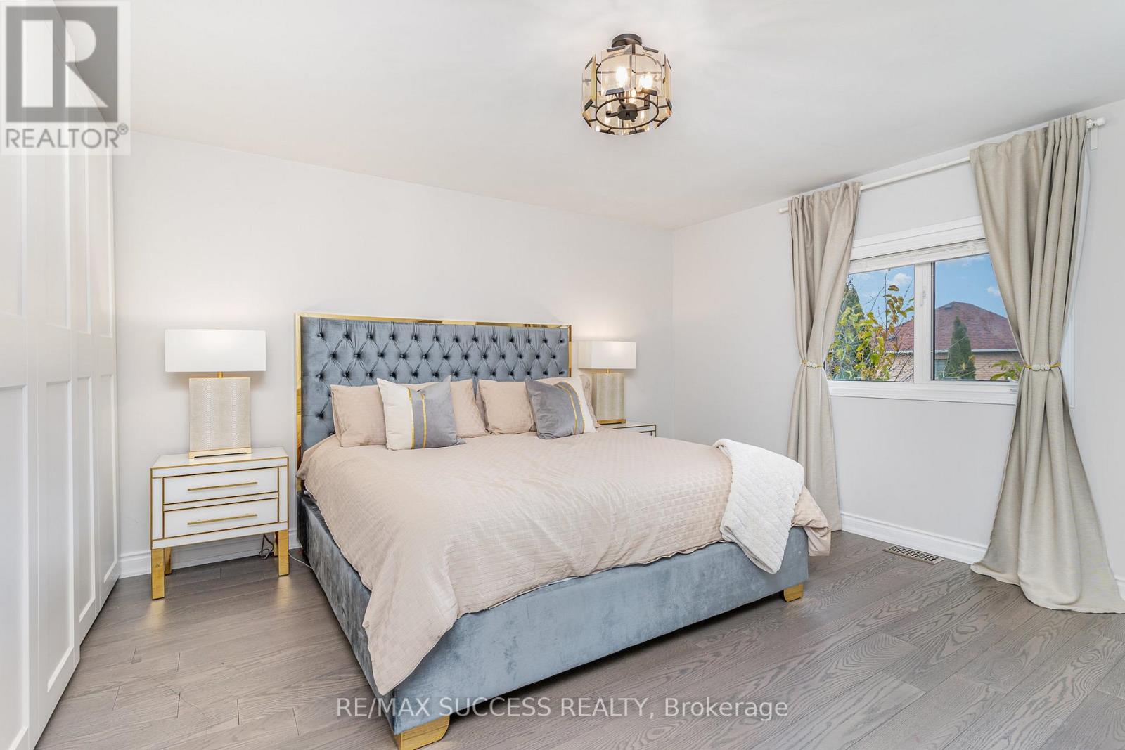 5383 Red Brush Drive, Mississauga, ON - Indoor Photo Showing Bedroom