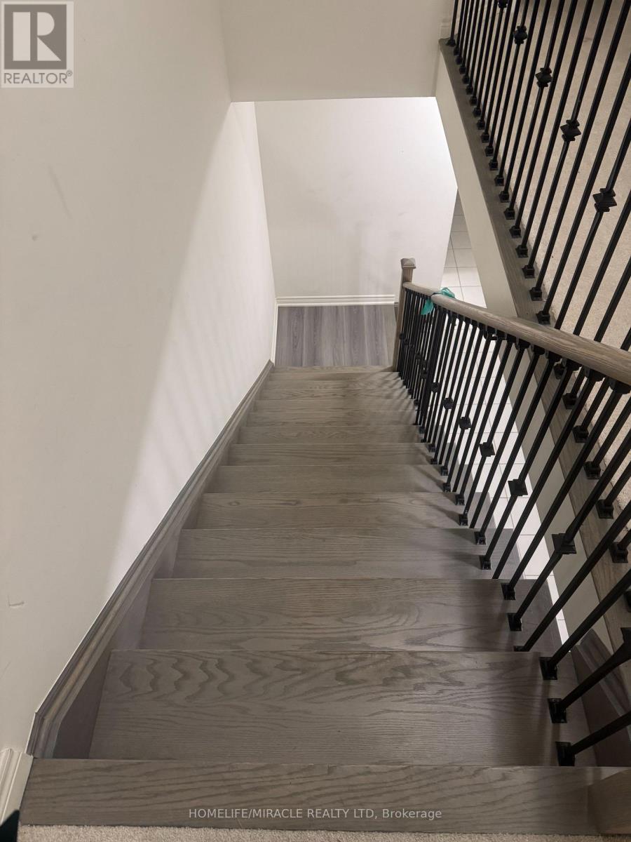 62 Holcomb Terrace, Hamilton, ON - Indoor Photo Showing Other Room