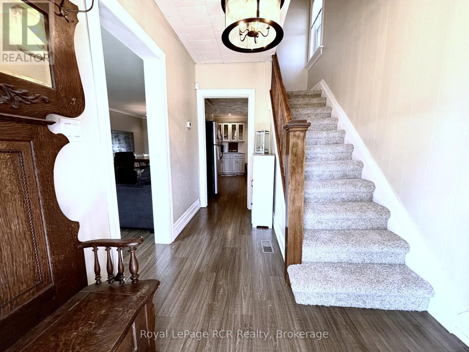 1198 2Nd Avenue W, Owen Sound, ON - Indoor Photo Showing Other Room