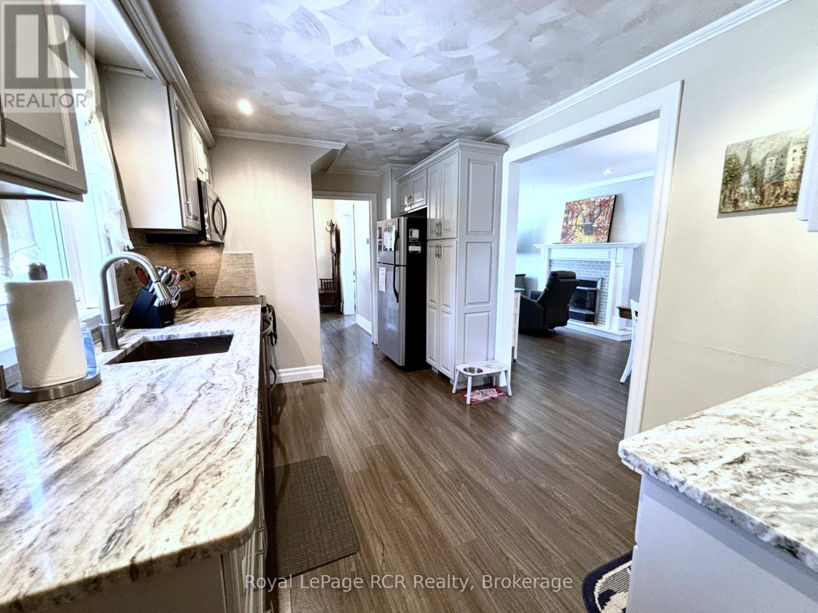 1198 2Nd Avenue W, Owen Sound, ON - Indoor