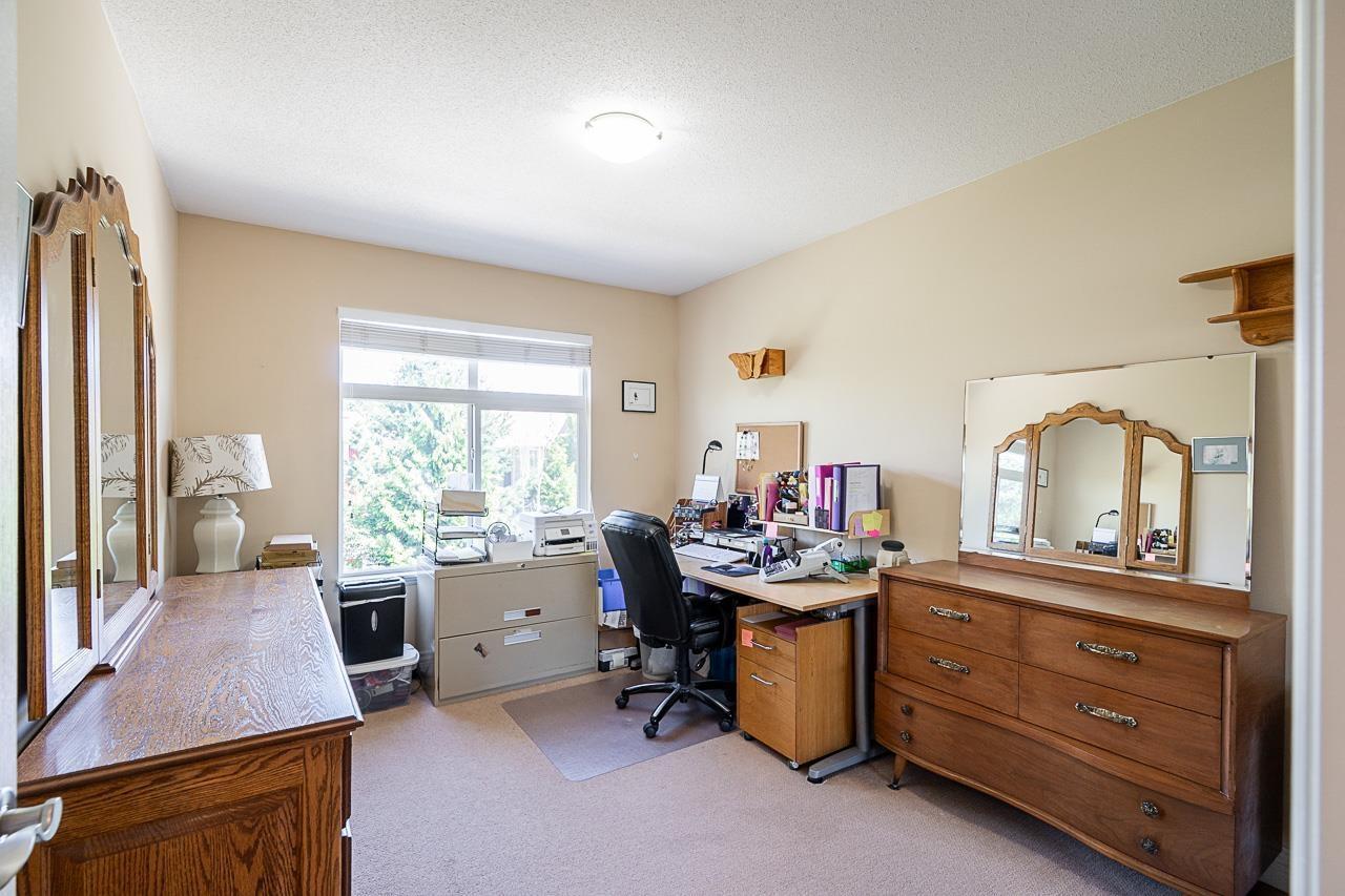 57 19330 69 Avenue, Surrey, BC - Indoor Photo Showing Office