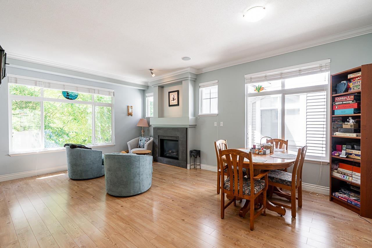57 19330 69 Avenue, Surrey, BC - Indoor With Fireplace