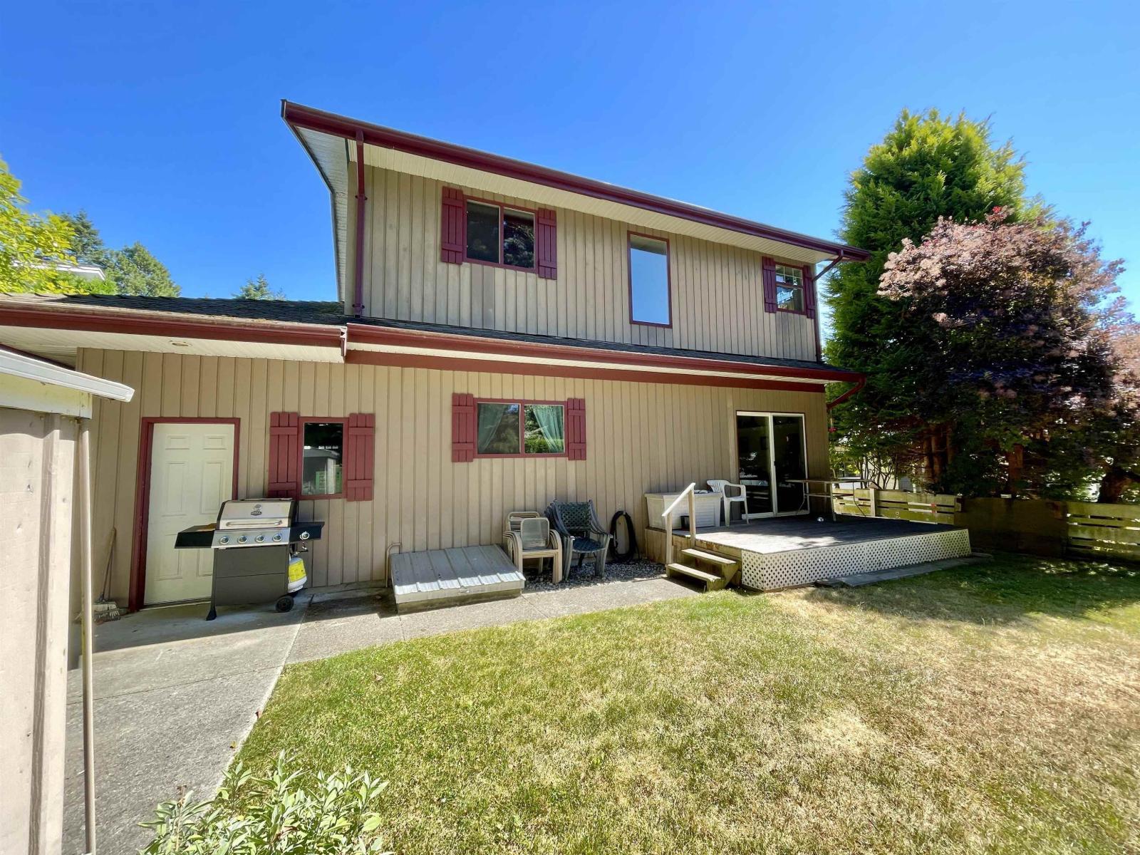 1421 129A Street, Surrey, BC - Outdoor With Exterior