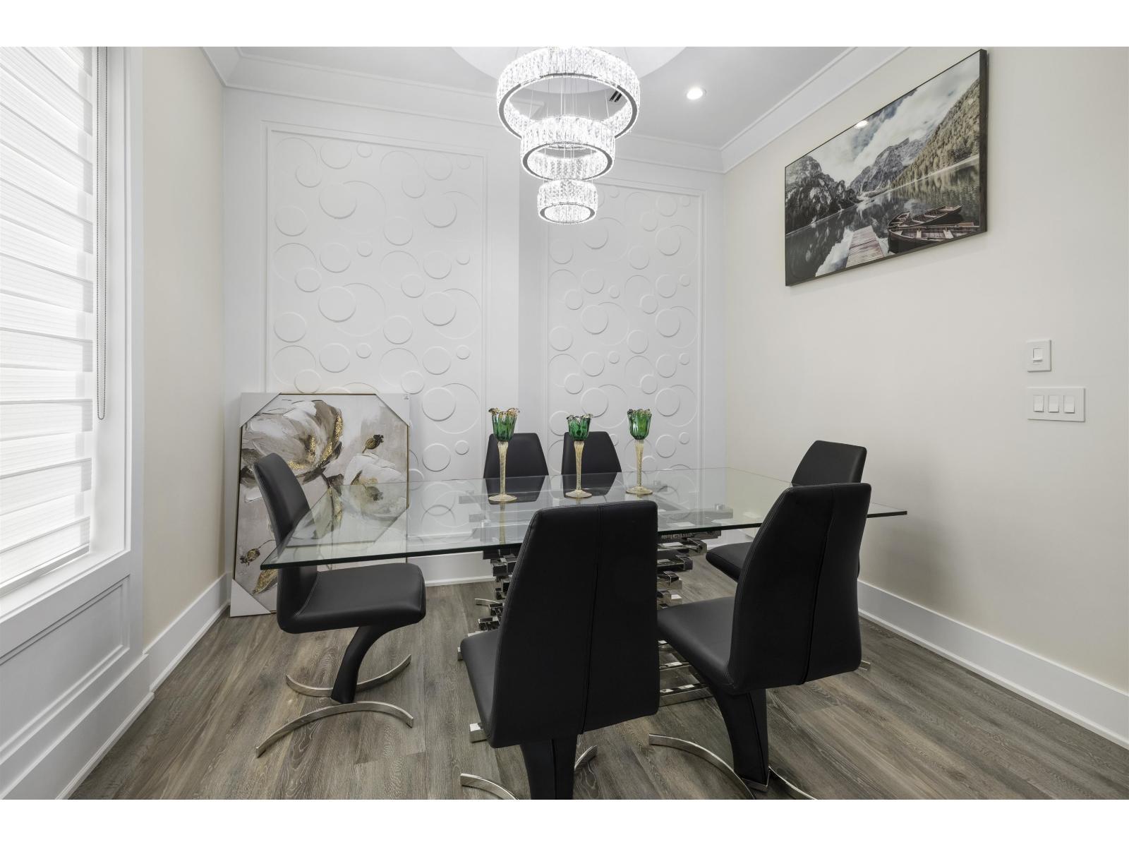 8671 Galway Crescent, Surrey, BC - Indoor Photo Showing Dining Room