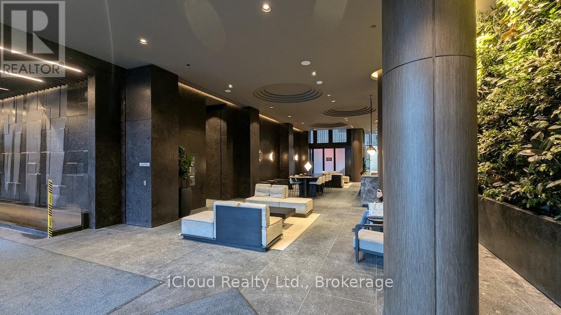 2414 - 120 Broadway Avenue E, Toronto, ON - Indoor Photo Showing Other Room