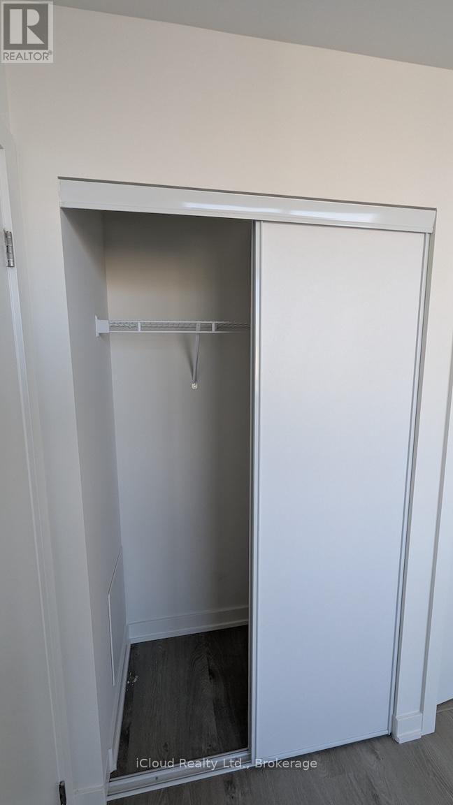 2414 - 120 Broadway Avenue E, Toronto, ON - Indoor Photo Showing Other Room