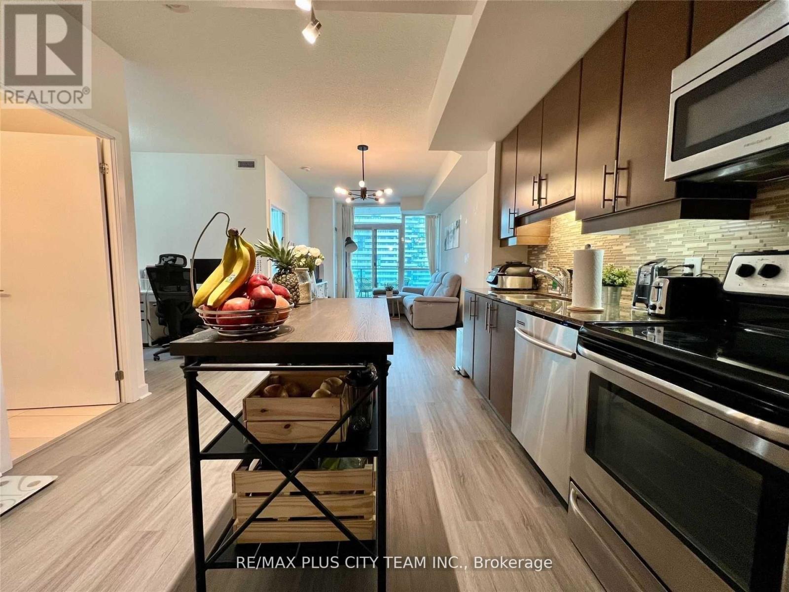 2501 - 33 Bay Street, Toronto, ON - Indoor Photo Showing Kitchen With Stainless Steel Kitchen With Upgraded Kitchen