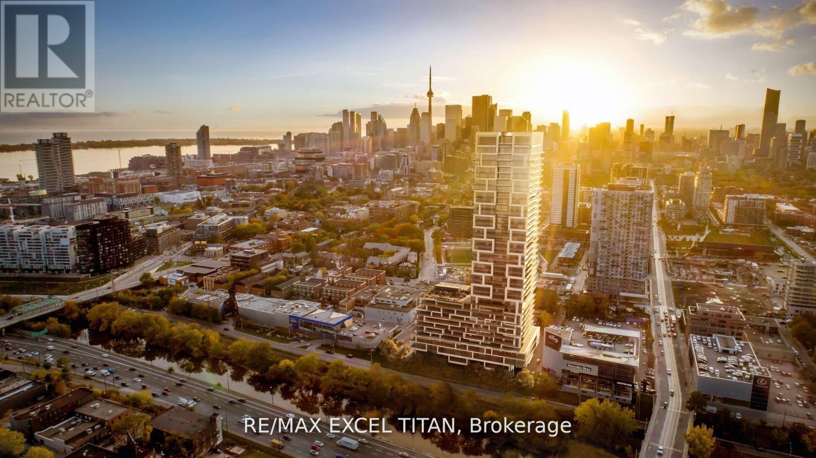 716 - 5 Defries Street, Toronto, ON - Outdoor With View