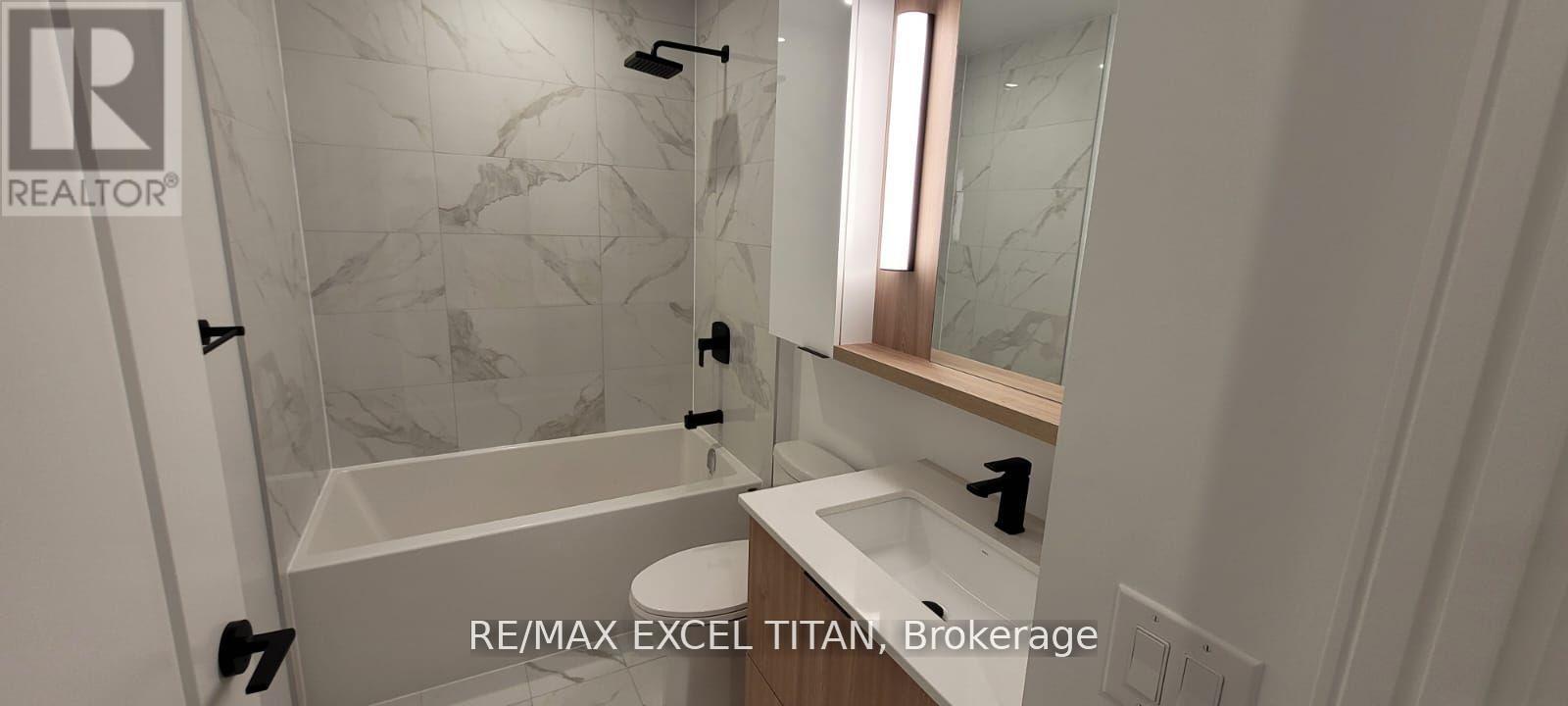 716 - 5 Defries Street, Toronto, ON - Indoor Photo Showing Bathroom