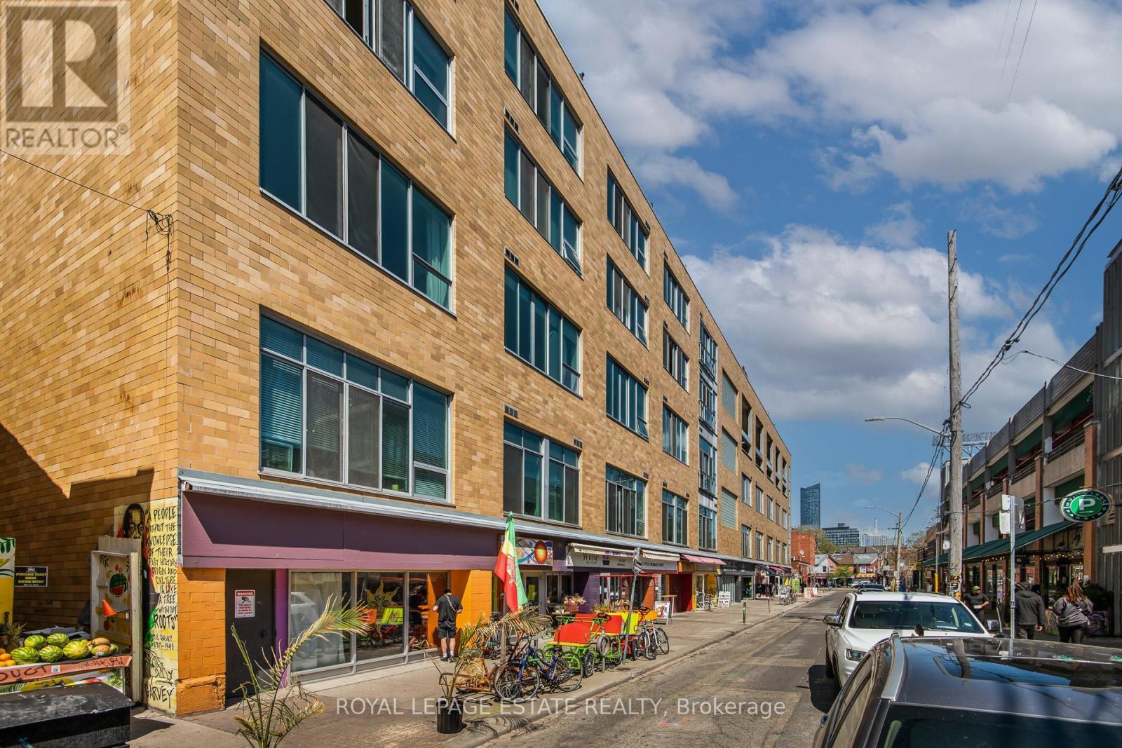 301 - 160 Baldwin Street, Toronto, ON - Outdoor