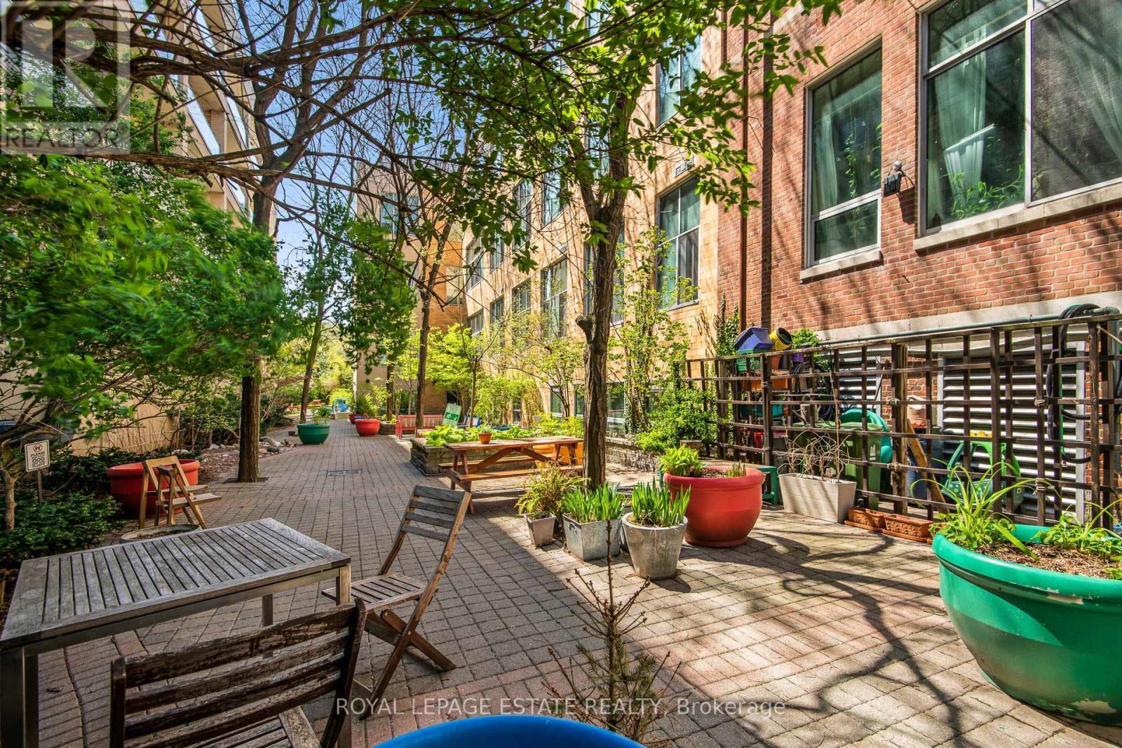 301 - 160 Baldwin Street, Toronto, ON - Outdoor With Deck Patio Veranda