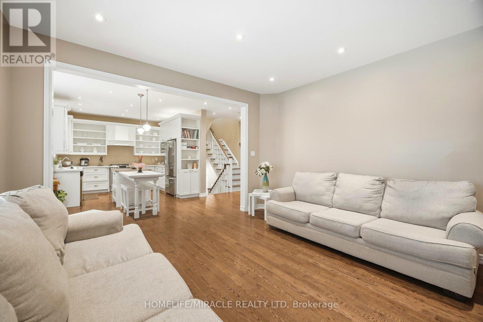 3 Galea Drive, Ajax, ON - Indoor Photo Showing Living Room