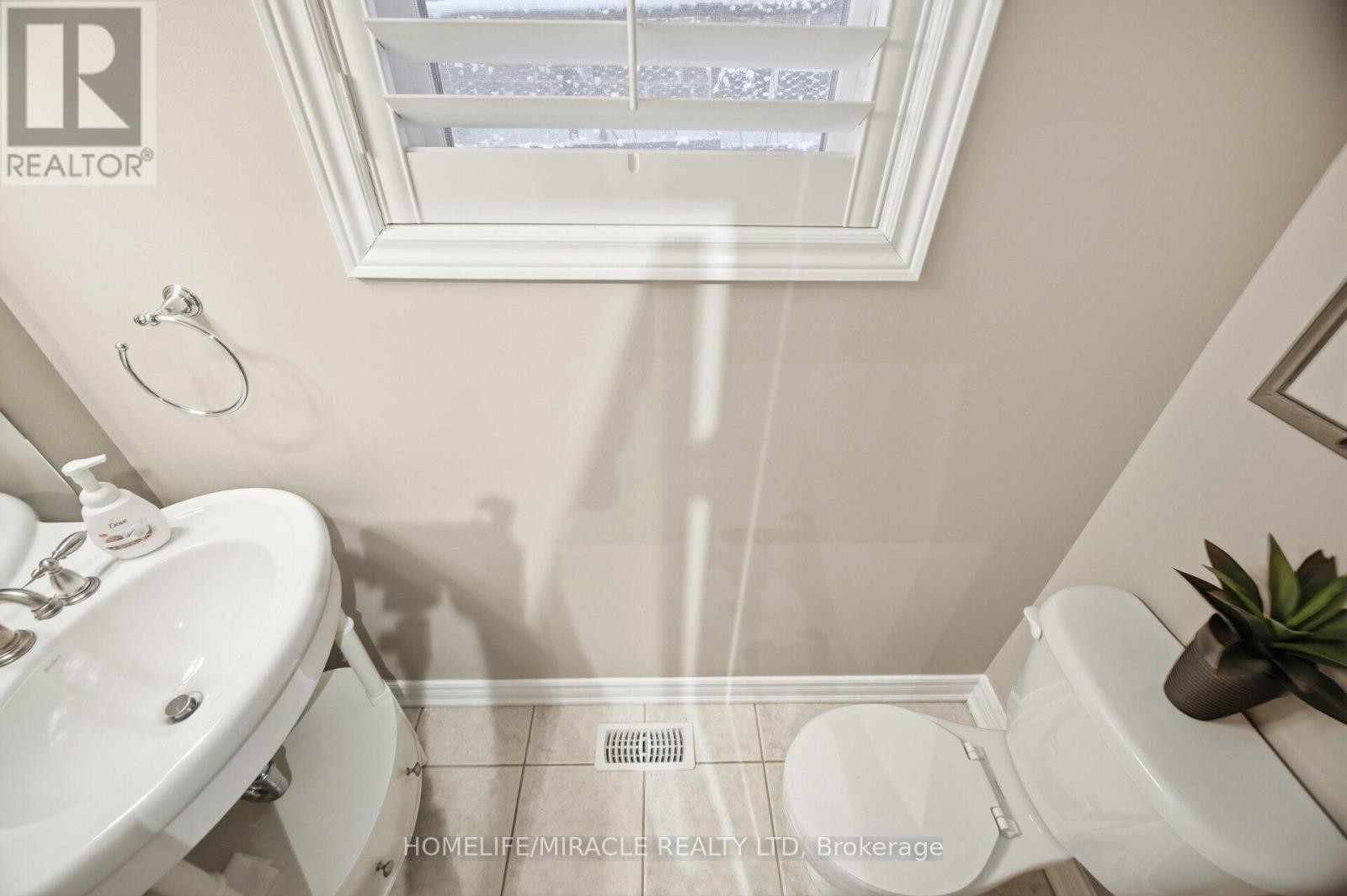 3 Galea Drive, Ajax, ON - Indoor Photo Showing Bathroom