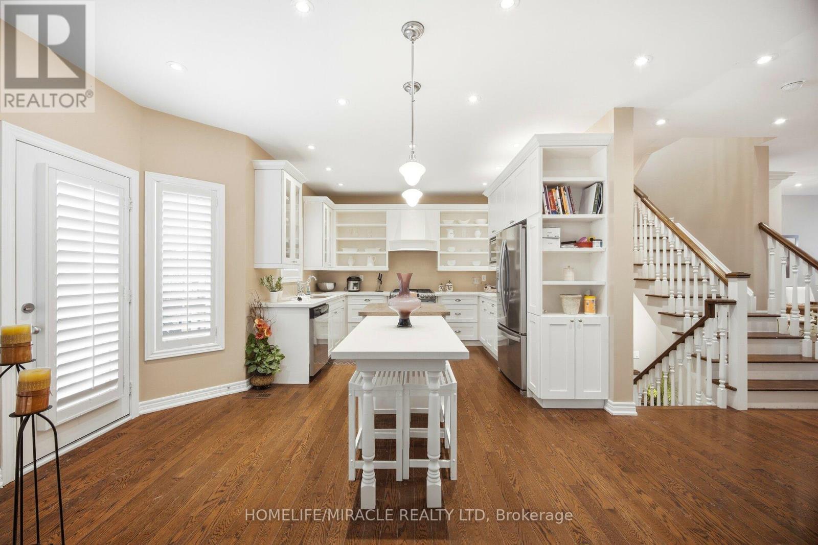 3 Galea Drive, Ajax, ON - Indoor Photo Showing Kitchen