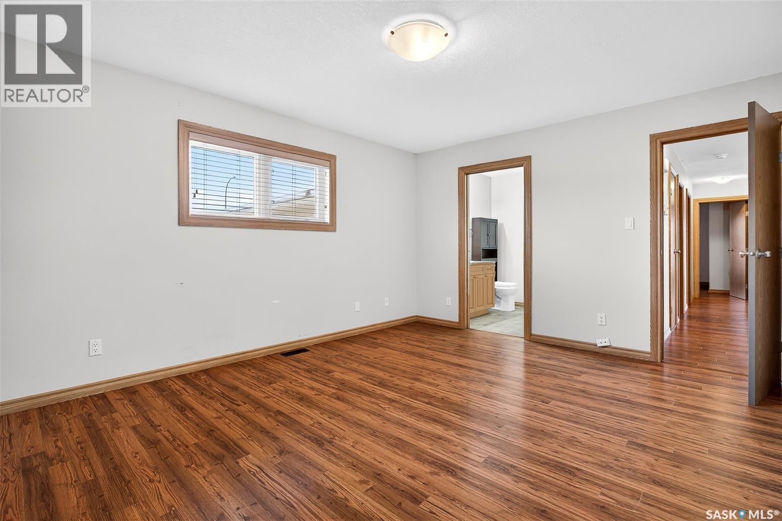 1 120 Athabasca Street W, Moose Jaw, SK - Indoor Photo Showing Other Room