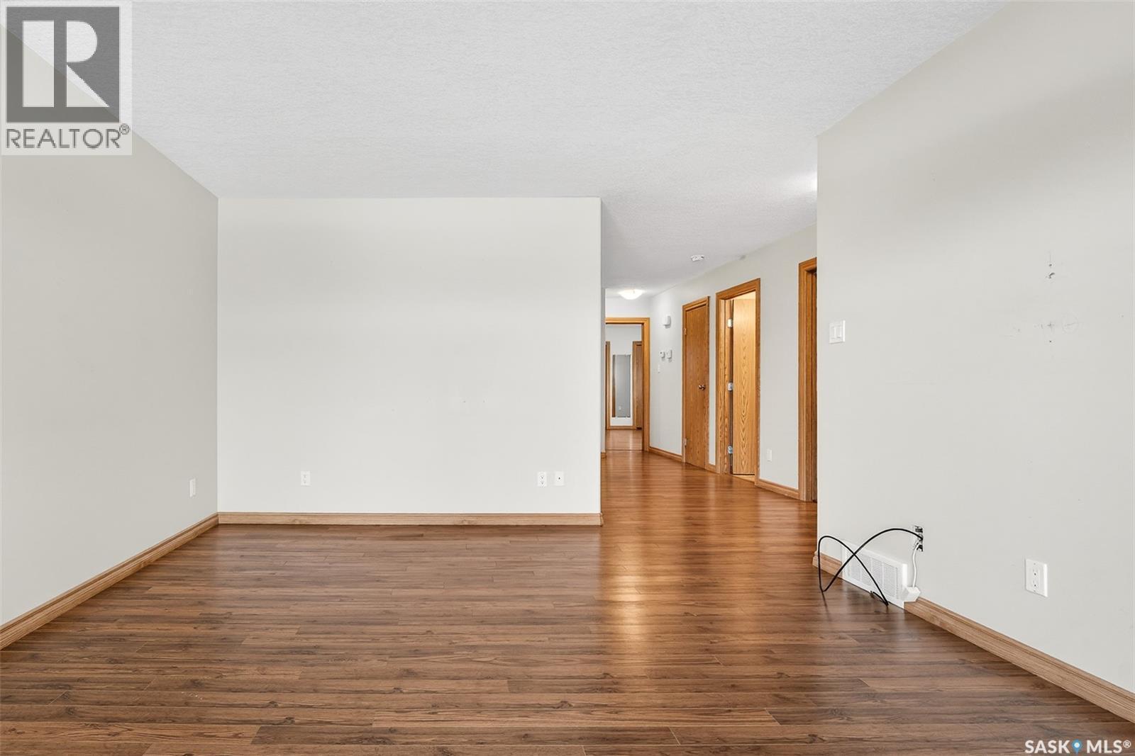 1 120 Athabasca Street W, Moose Jaw, SK - Indoor Photo Showing Other Room