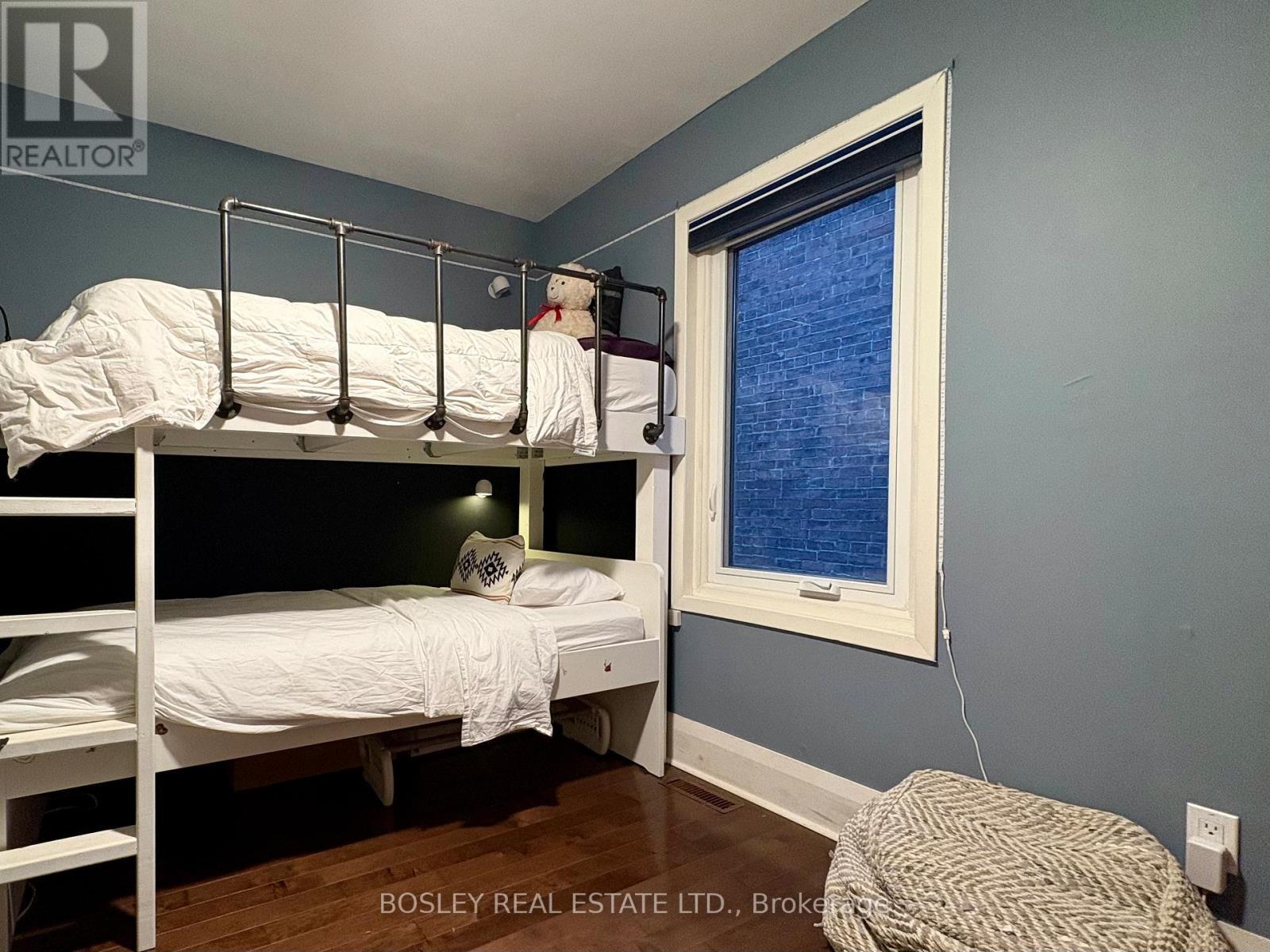 Main - 141 Booth Avenue, Toronto, ON - Indoor Photo Showing Bedroom