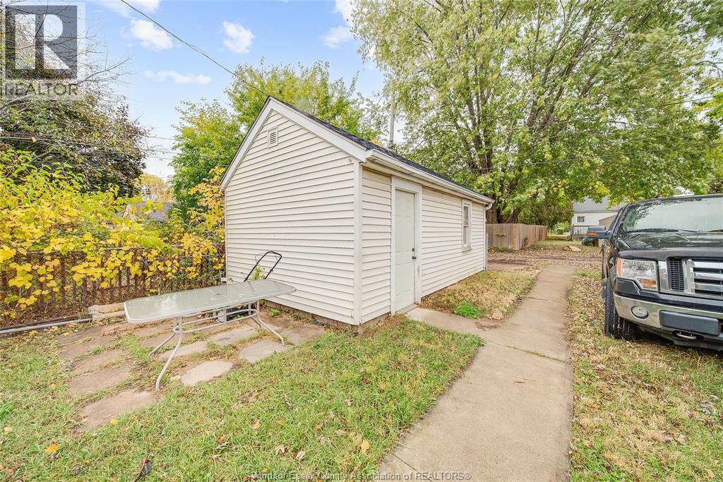 2362 Mercer, Windsor, ON - Outdoor