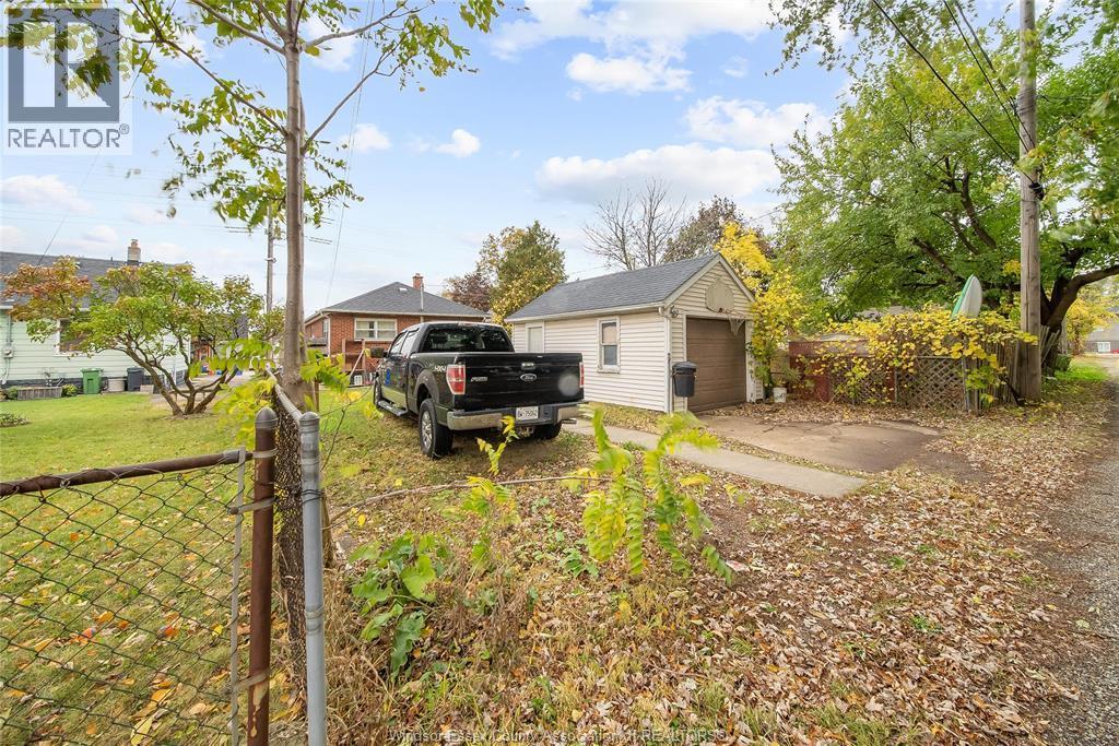 2362 Mercer, Windsor, ON - Outdoor