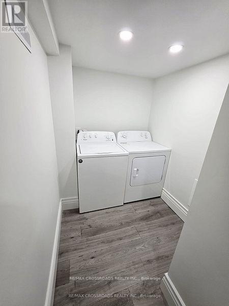 50 Grandlea Crescent, Markham, ON - Indoor Photo Showing Laundry Room