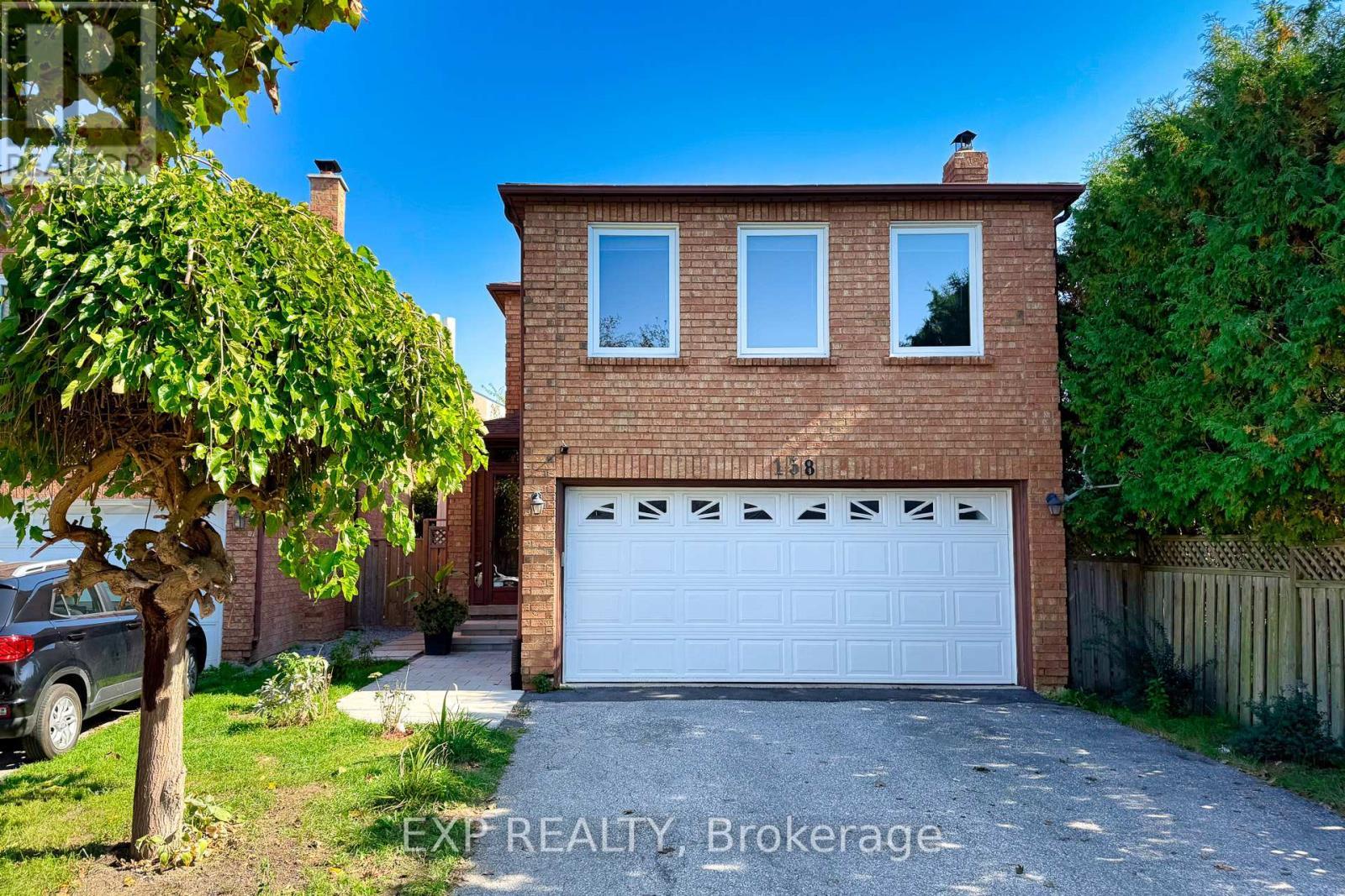 Front Yard - 158 Millcroft Way N, Vaughan, ON - Outdoor
