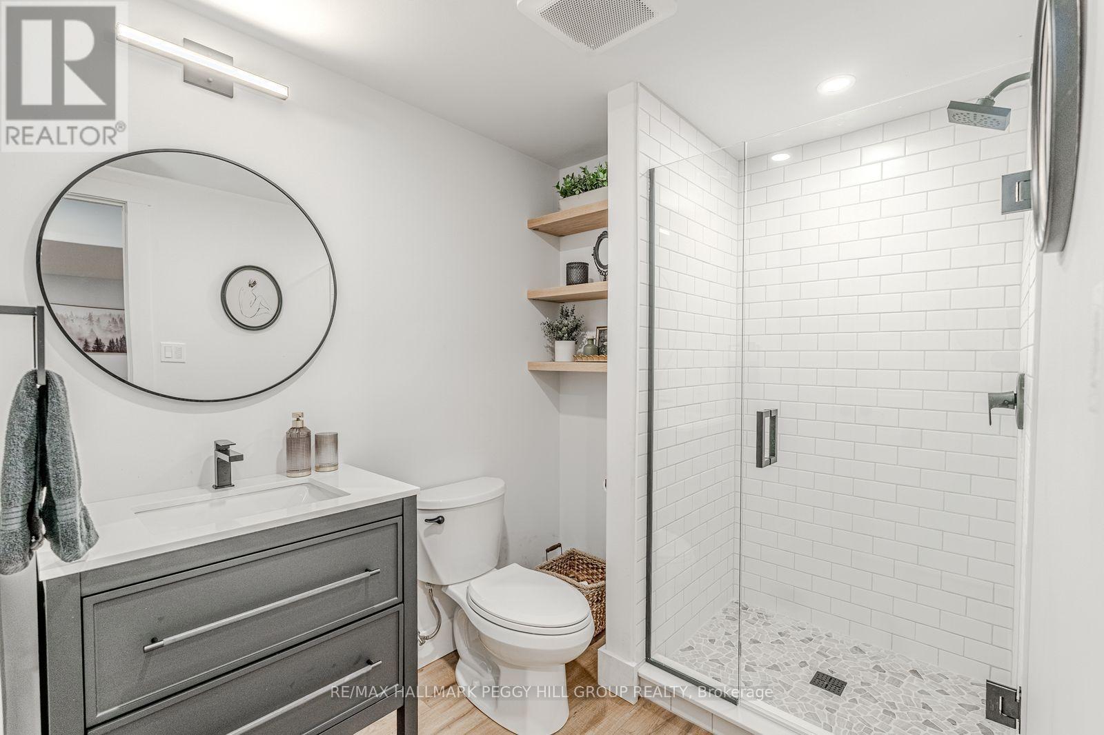 2764 Fairgrounds Road, Severn, ON - Indoor Photo Showing Bathroom