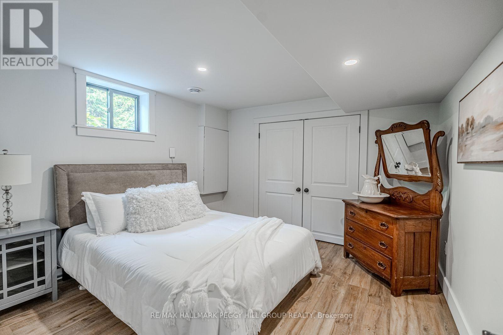 2764 Fairgrounds Road, Severn, ON - Indoor Photo Showing Bedroom