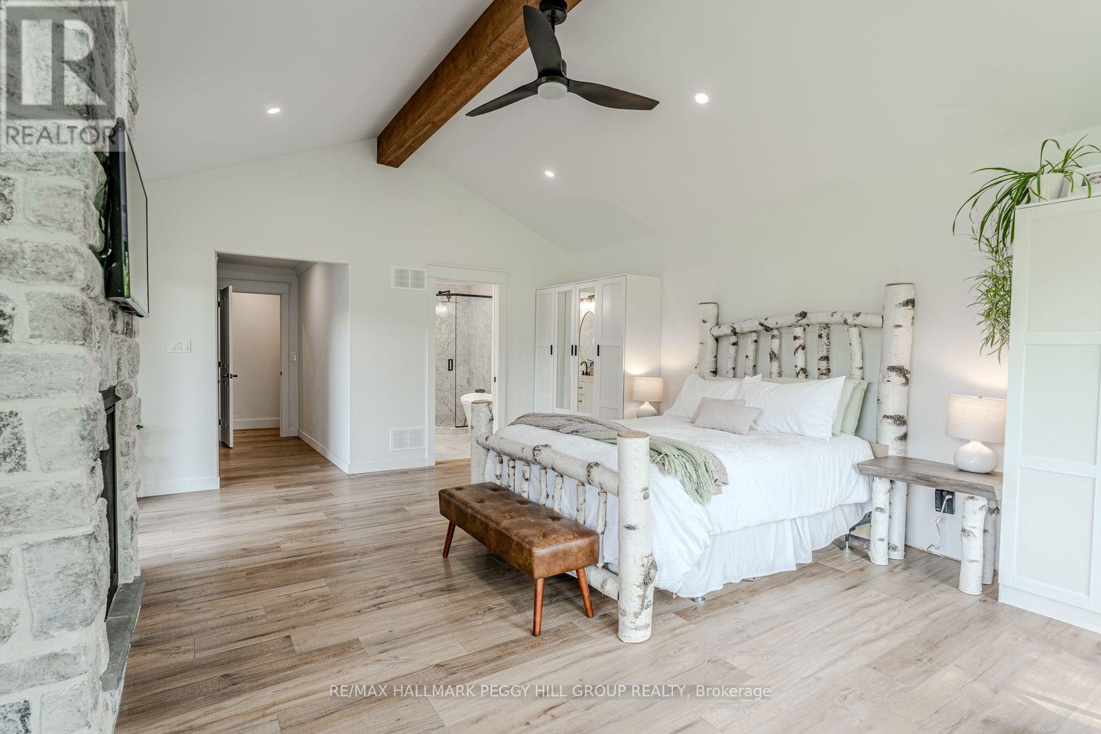 2764 Fairgrounds Road, Severn, ON - Indoor Photo Showing Bedroom