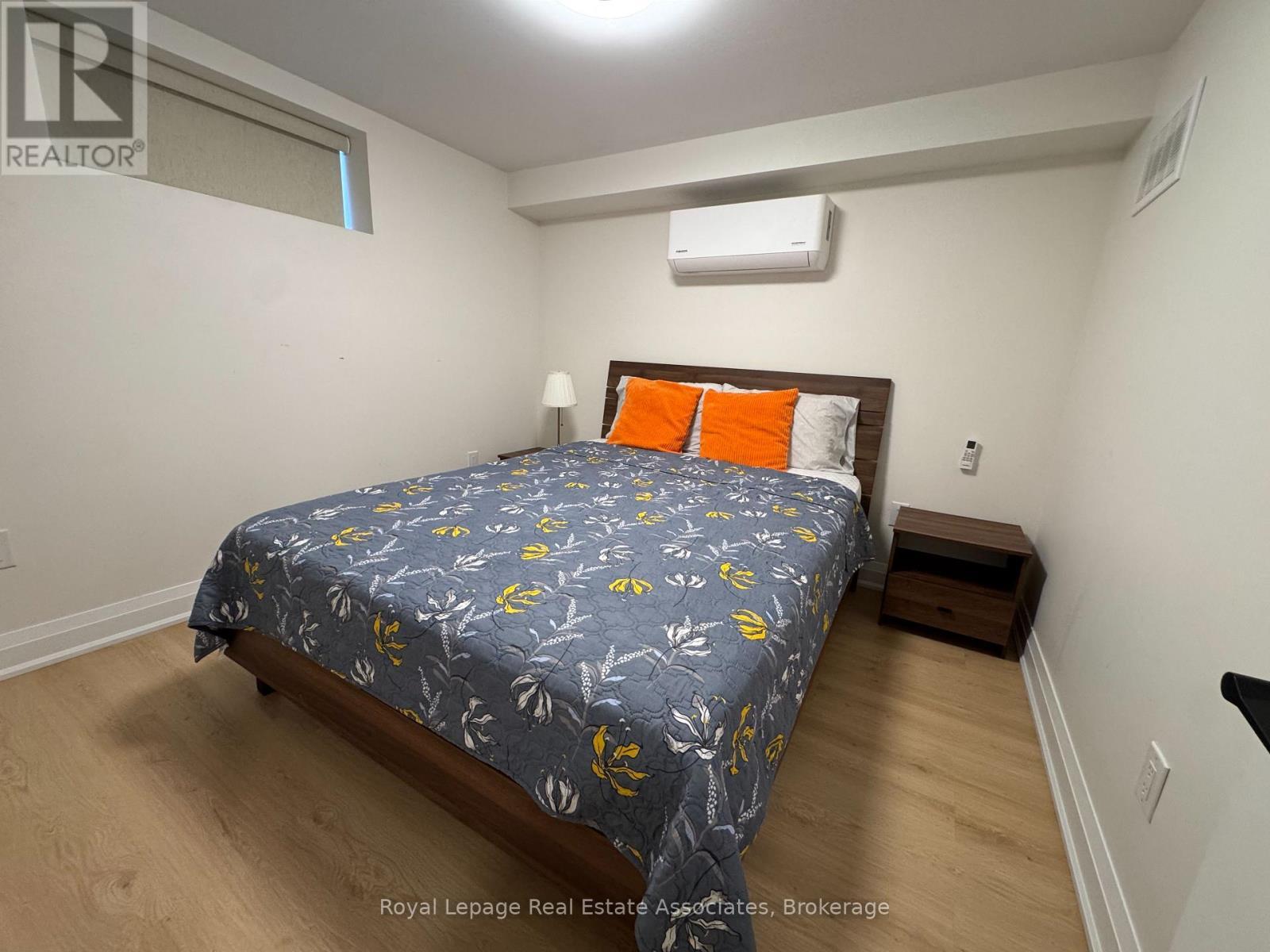 Bsmt - 65 North Heights Road, Toronto, ON - Indoor Photo Showing Bedroom