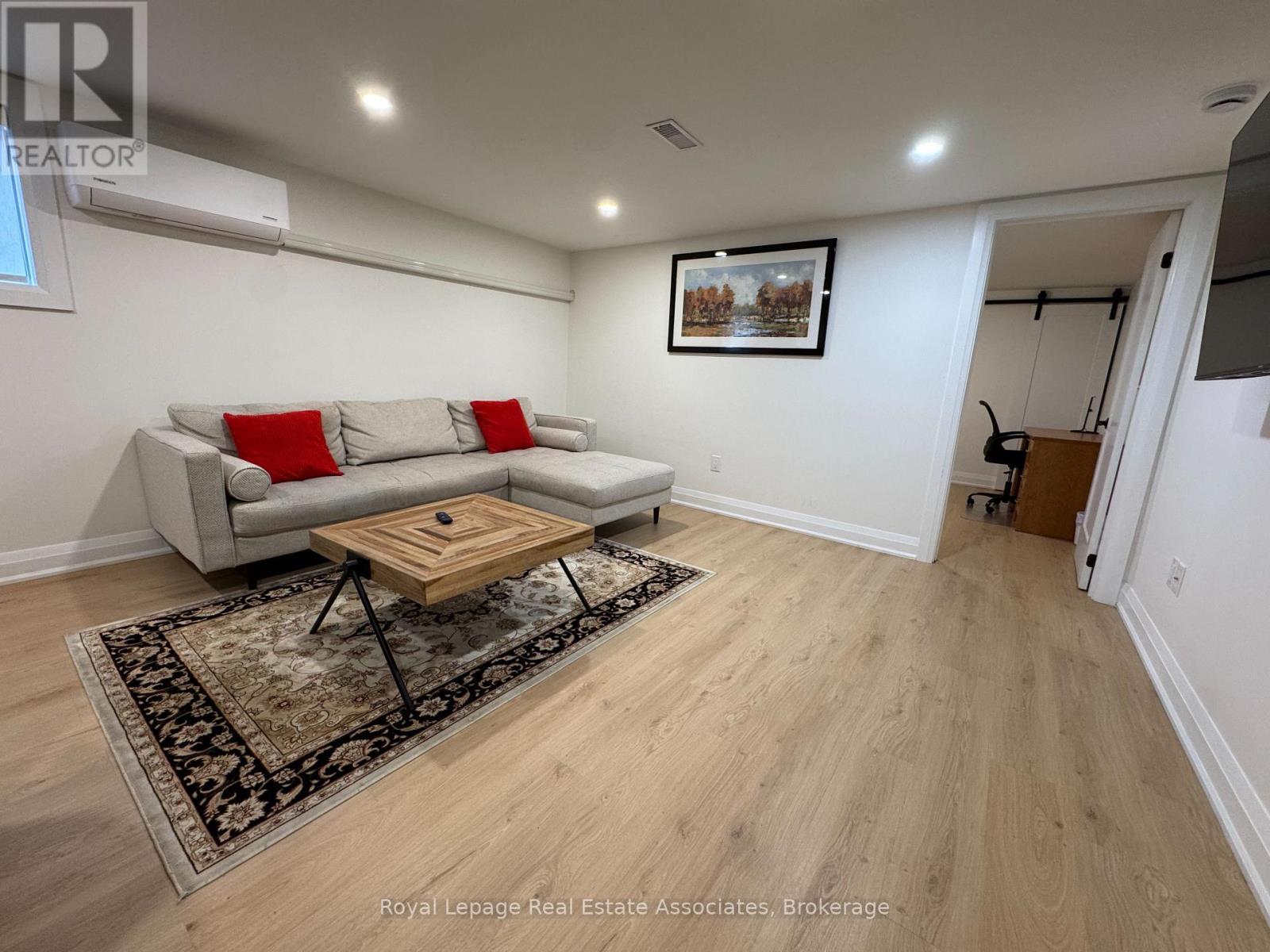 Bsmt - 65 North Heights Road, Toronto, ON - Indoor