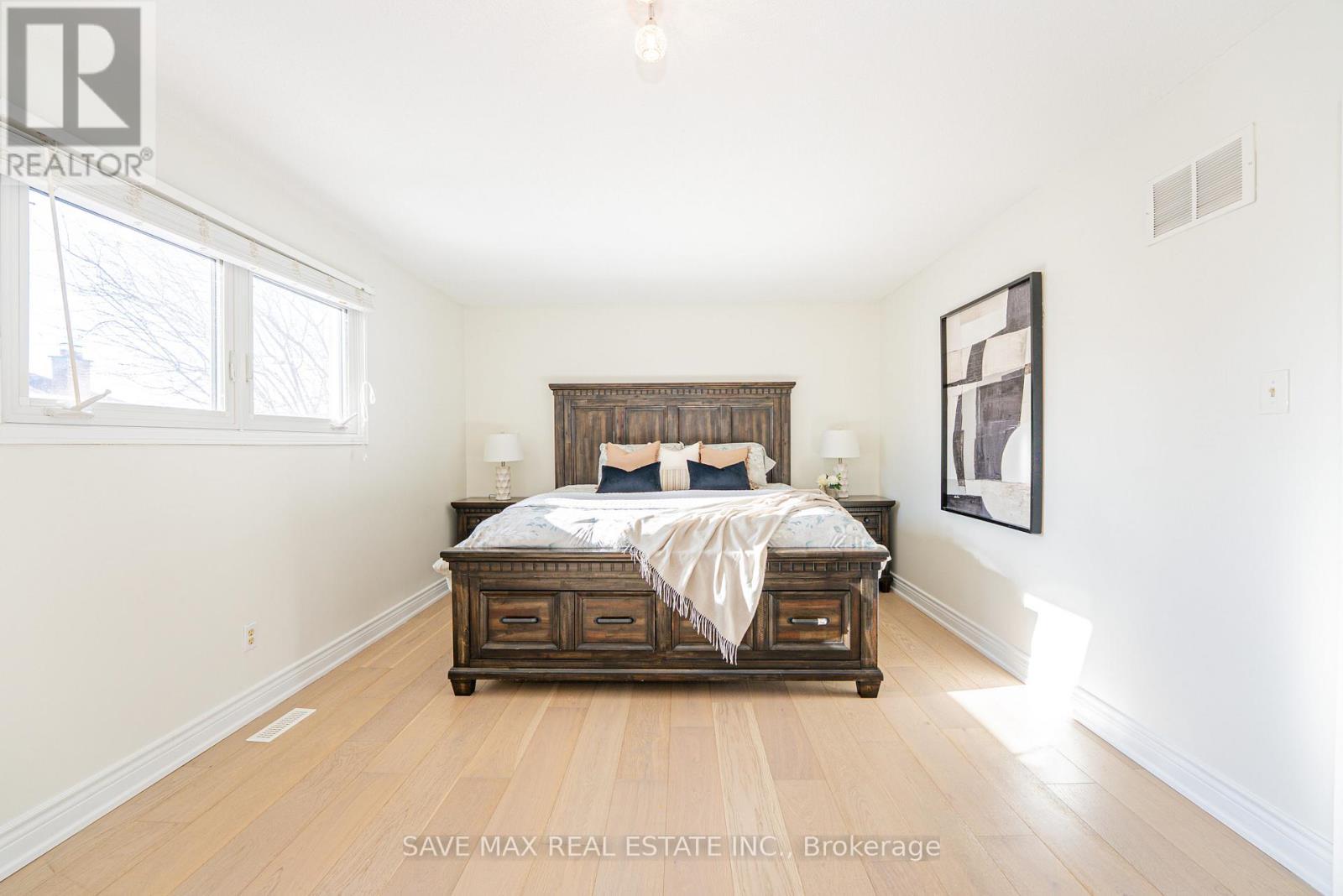 3068 Prentiss Road, Mississauga, ON - Indoor Photo Showing Bedroom