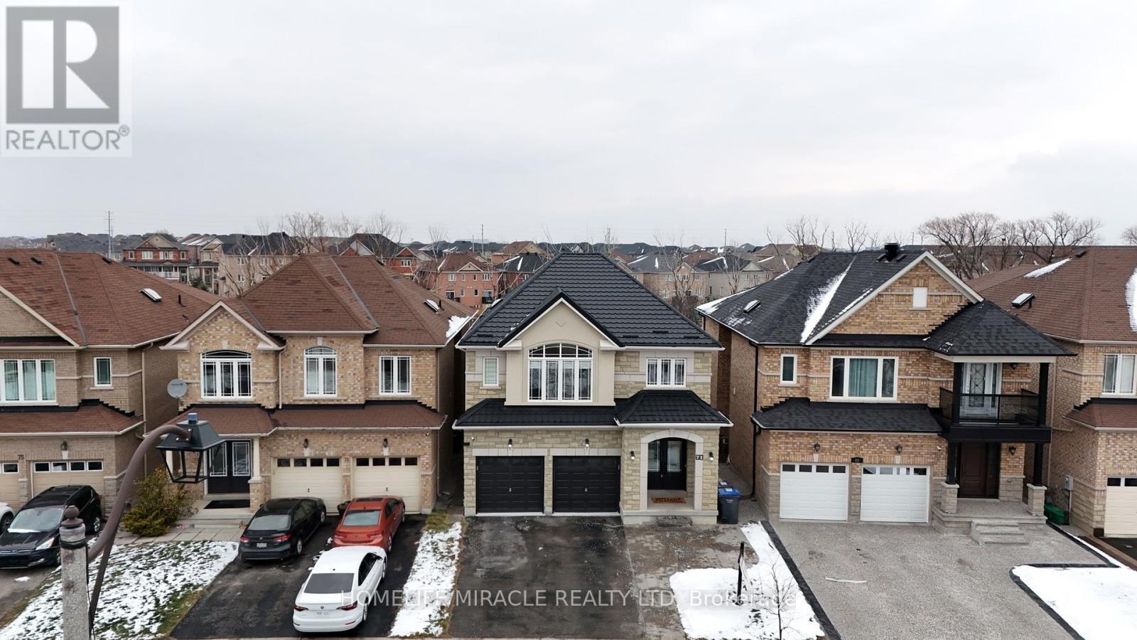 71 Skyvalley Drive, Brampton, ON - Outdoor With Facade