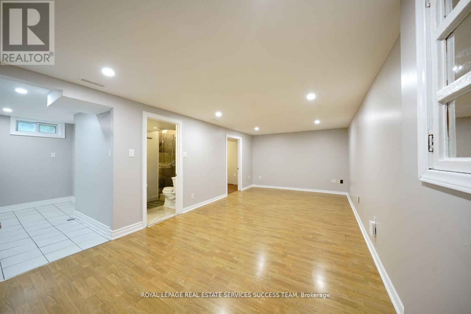 1355 Odessa Crescent, Oakville, ON - Indoor