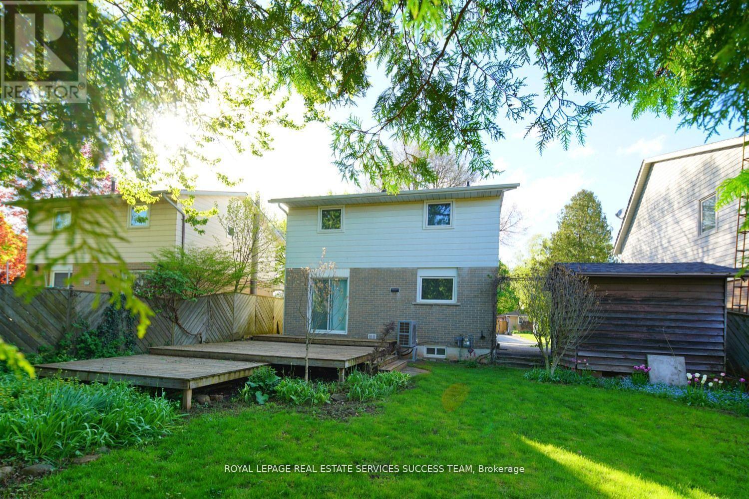 1355 Odessa Crescent, Oakville, ON - Outdoor