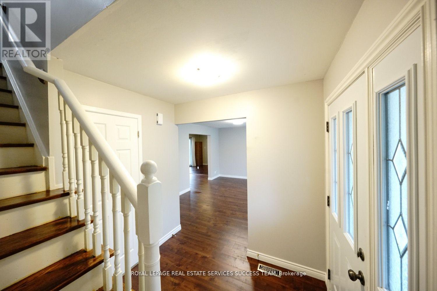 1355 Odessa Crescent, Oakville, ON - Indoor Photo Showing Other Room