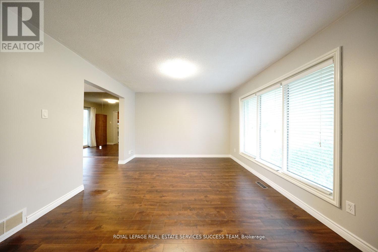 1355 Odessa Crescent, Oakville, ON - Indoor Photo Showing Other Room