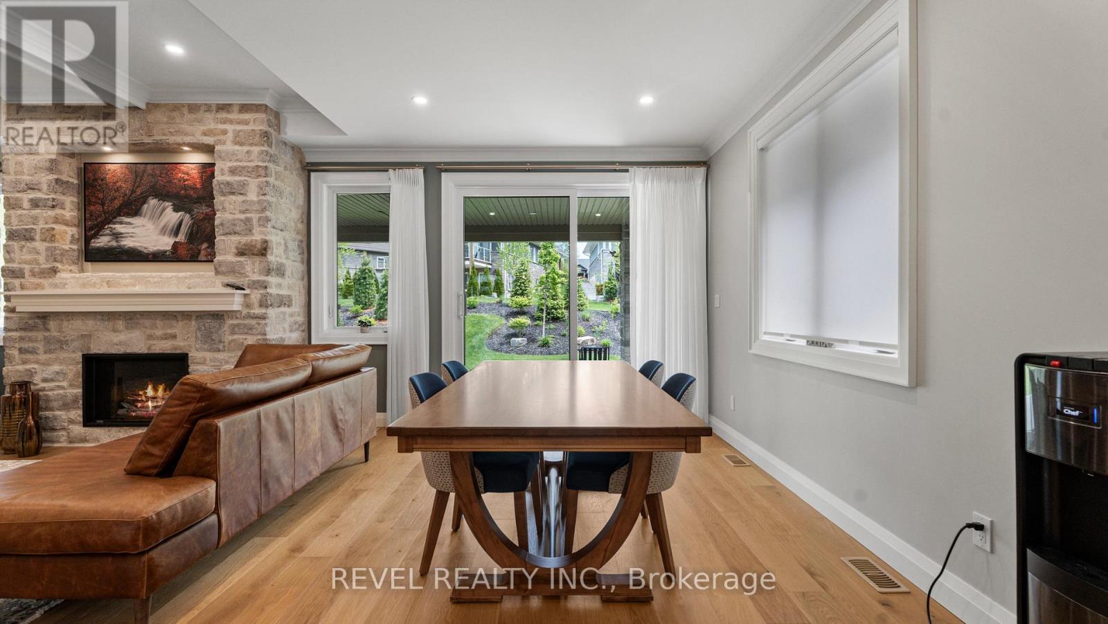 52 Beechnut Lane, Norfolk, ON - Indoor With Fireplace