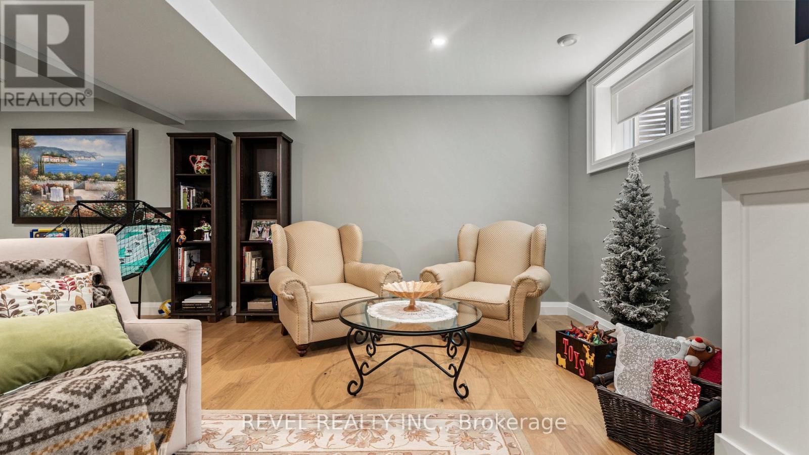 52 Beechnut Lane, Norfolk, ON - Indoor