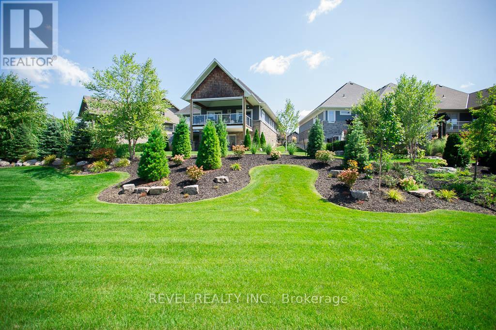 52 Beechnut Lane, Norfolk, ON - Outdoor