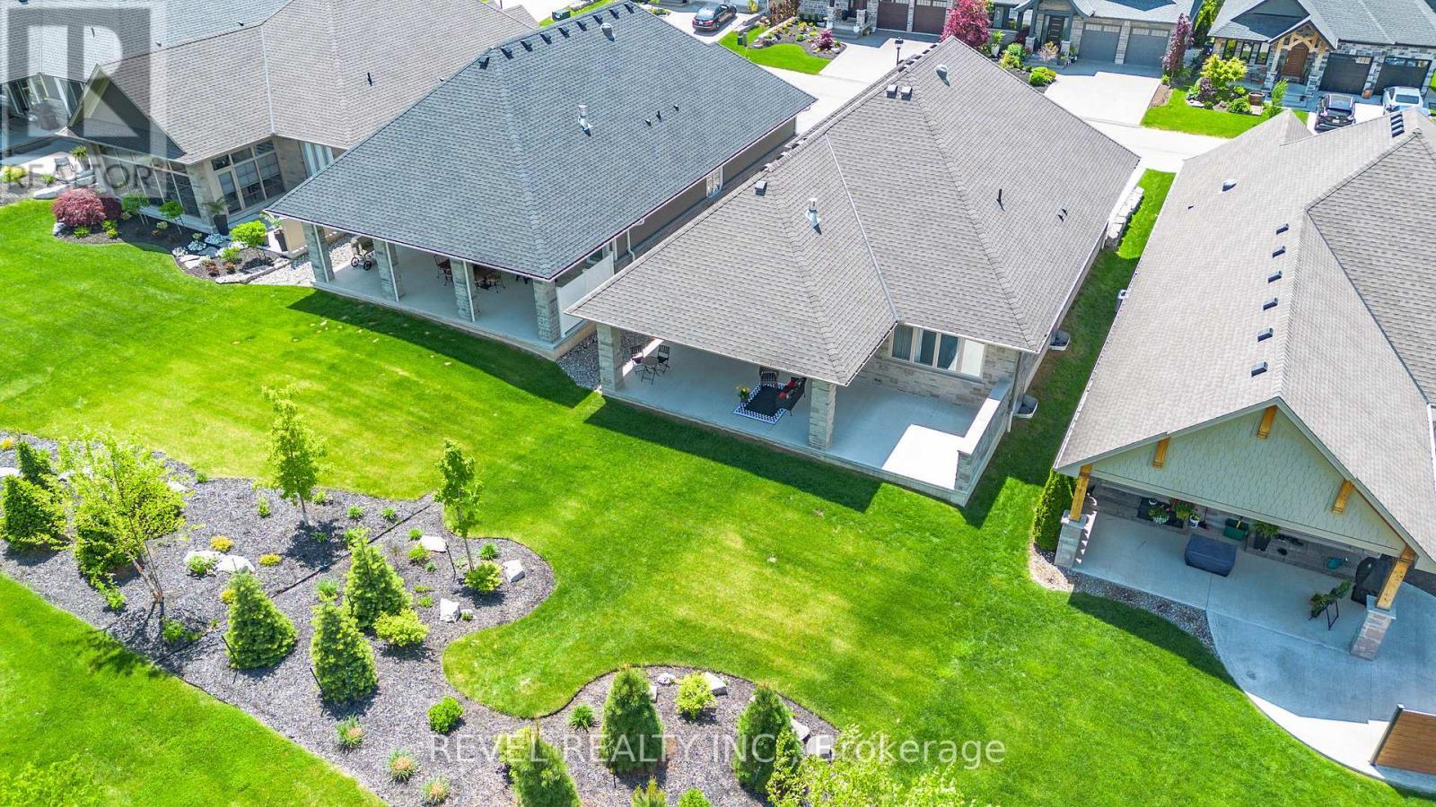 52 Beechnut Lane, Norfolk, ON - Outdoor