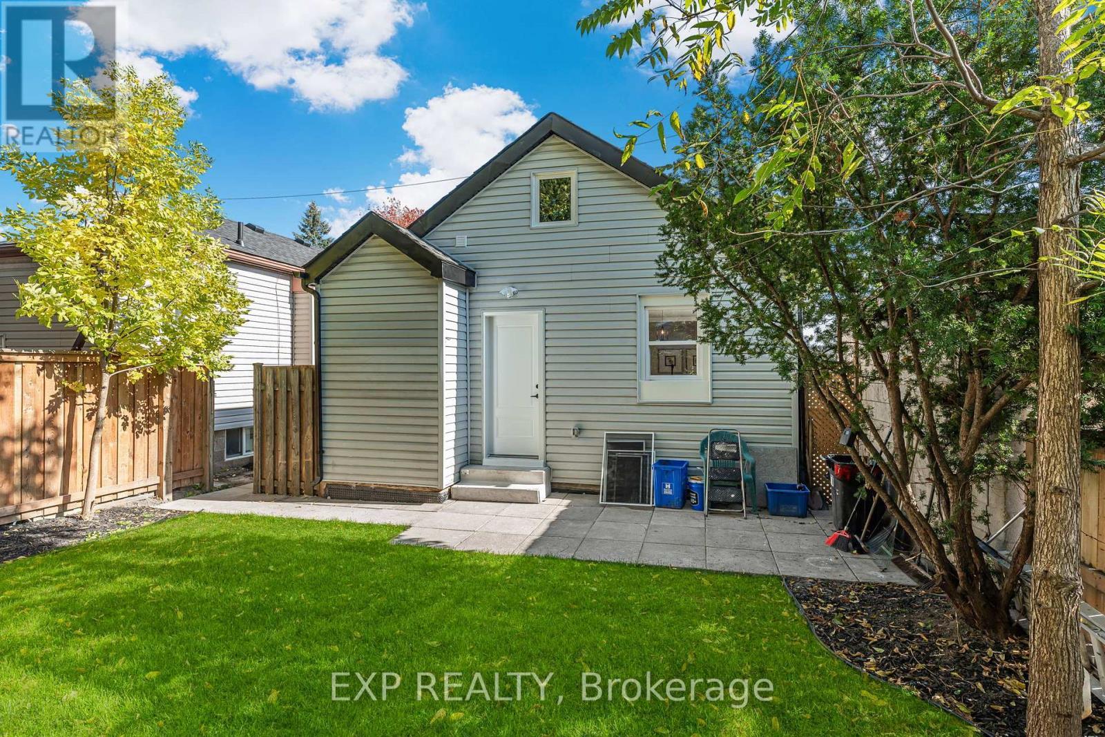 56 East 34Th Street, Hamilton, ON - Outdoor