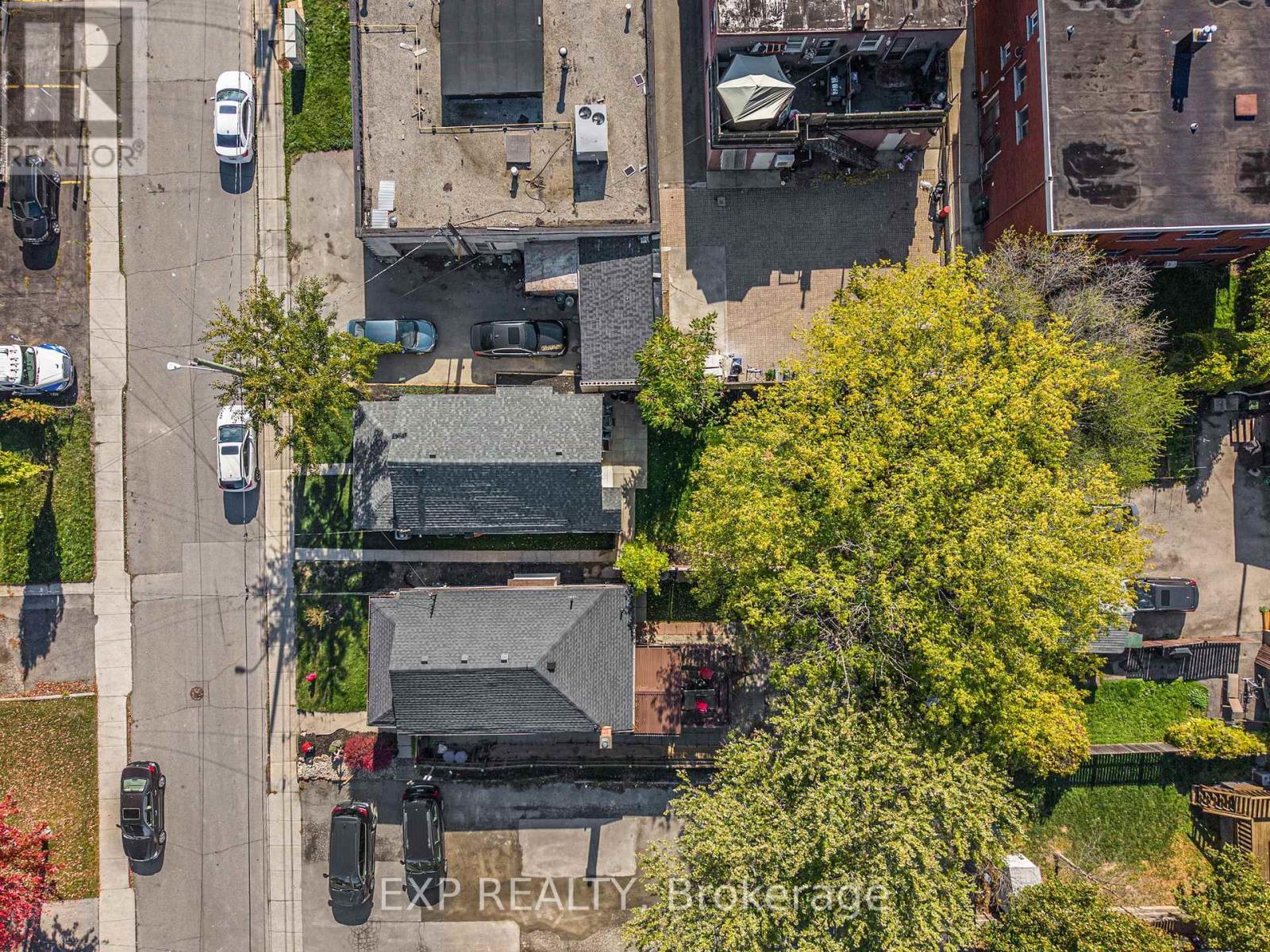 56 East 34Th Street, Hamilton, ON - Outdoor