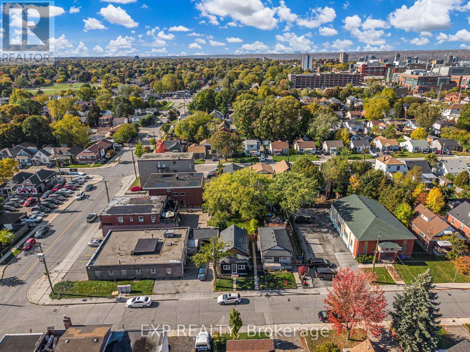 56 East 34Th Street, Hamilton, ON - Outdoor With View