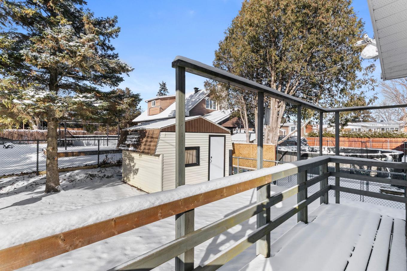 Backyard - 153 Rue Royale, Châteauguay, QC - Outdoor