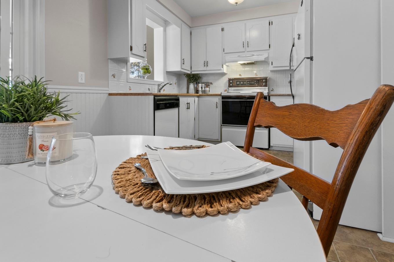 Kitchen - 153 Rue Royale, Châteauguay, QC - Indoor Photo Showing Kitchen