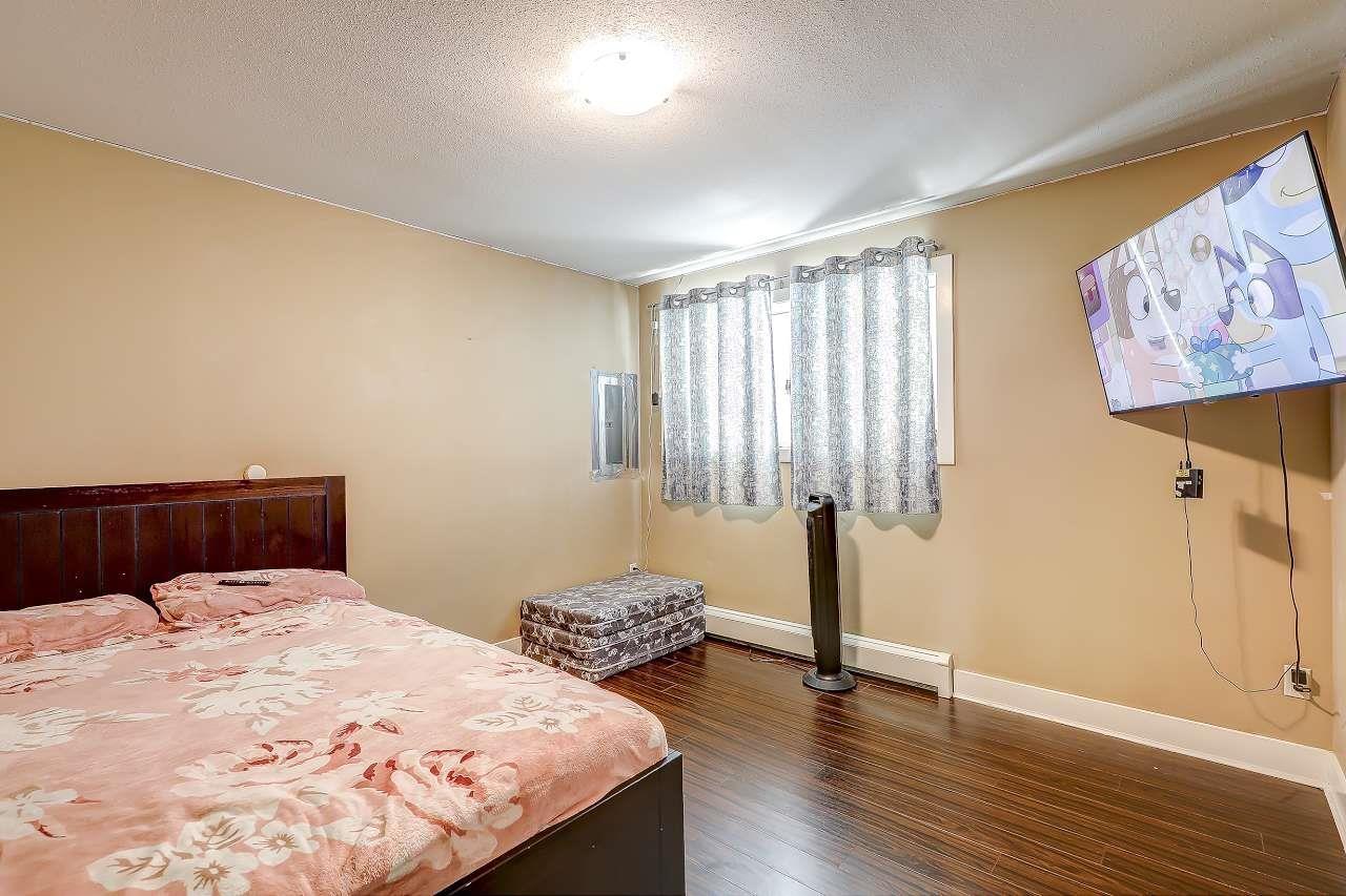 13987 64 Avenue, Surrey, BC - Indoor Photo Showing Bedroom