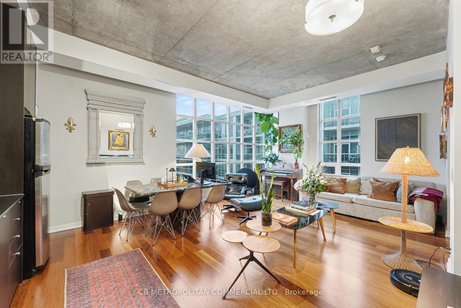 908 - 23 Brant Street, Toronto, ON - Indoor