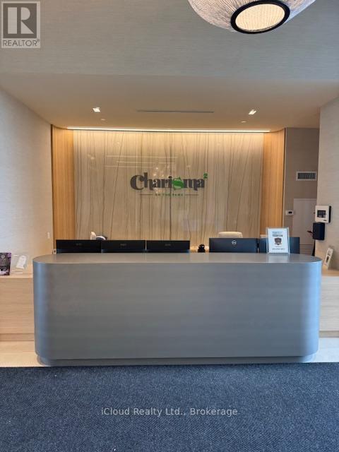 921 - 8960 Jane Street, Vaughan, ON - Indoor Photo Showing Other Room